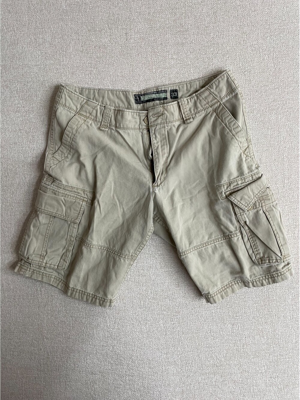 Old Navy Men's Cargo Shorts Khaki Beige Utility Pockets Size 33